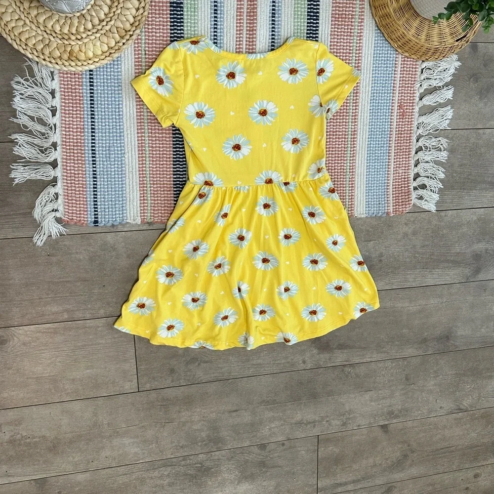 Emma & Elsa Girl’s Yellow Floral Buttery Soft Cozy Dress with Pockets Size 4
